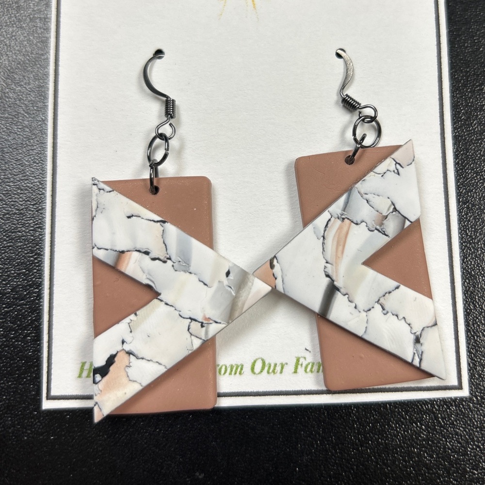 TomUs5 Collection tan, white and black marble polymer clay earrings.